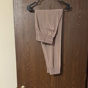 Women’s all in motion pants xs